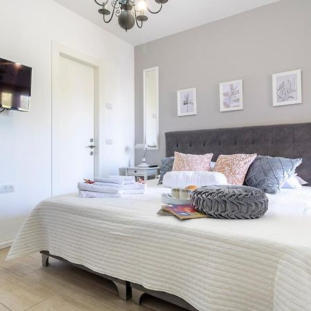 Luxury Three-Bedroom/Terrace Over Old City View Jeruzsálem Kültér fotó