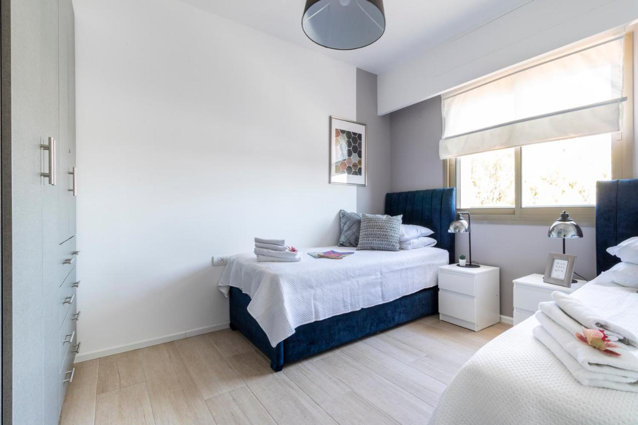 Luxury Three-Bedroom/Terrace Over Old City View Jeruzsálem Kültér fotó