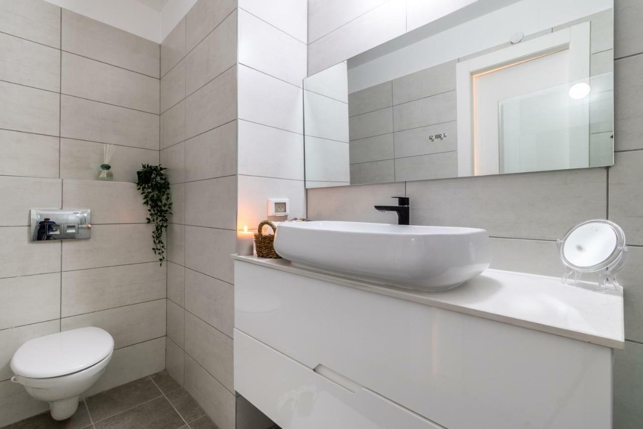 Luxury Three-Bedroom/Terrace Over Old City View Jeruzsálem Kültér fotó